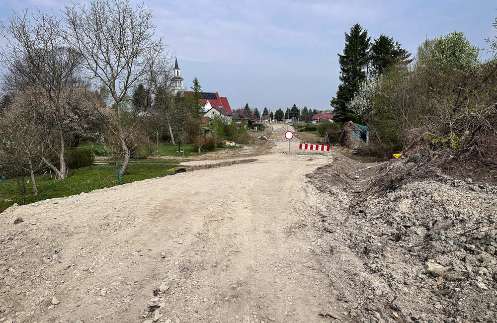 Budowa kładki na osiedlu Drabinianka / fot. RESinet.pl