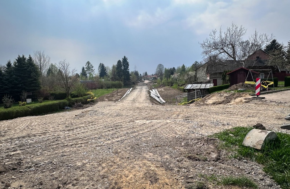 Budowa kładki na osiedlu Drabinianka / fot. RESinet.pl