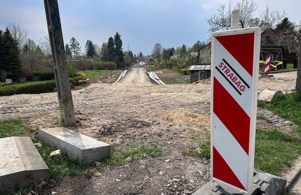 Budowa kładki na osiedlu Drabinianka / fot. RESinet.pl
