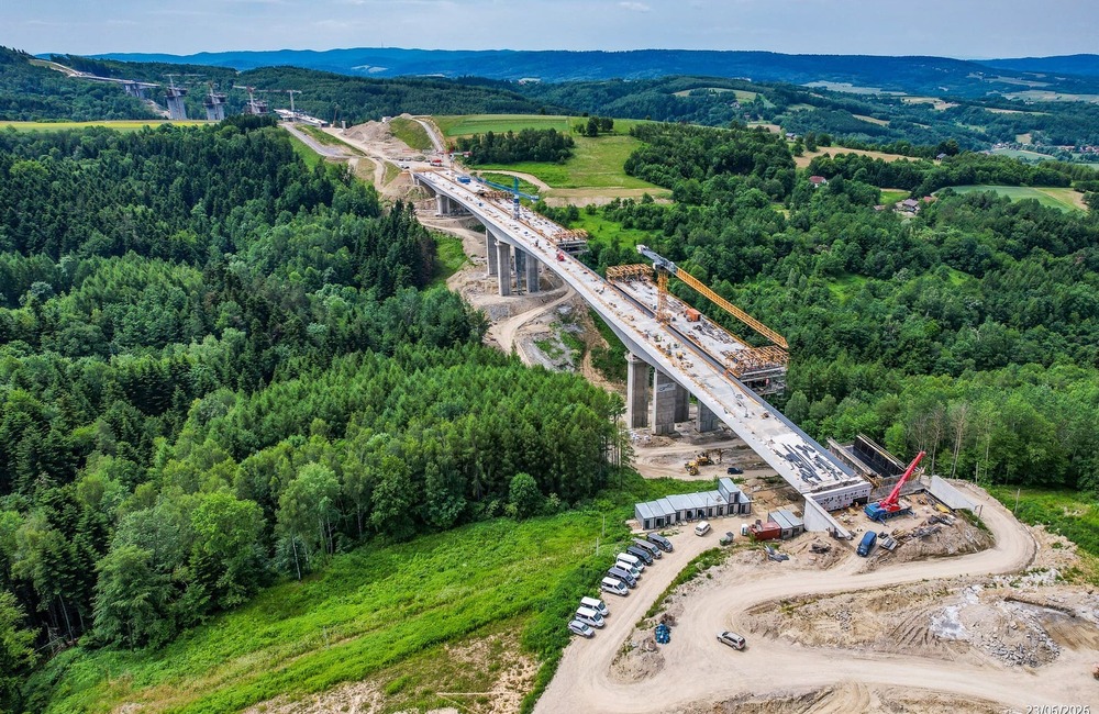 ES-24 na budowie drogi ekspresowej S19 Babica – Jawornik (czerwiec 2026) / fot. GDDKiA