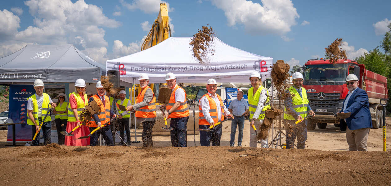 Oficjalna inauguracja budowy obwodnicy Tyczyna, fot. Sebastian Stankiewicz / Biuro Prasowe UMWP