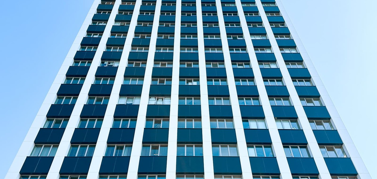 Modernizacja biurowca przy ul. Geodetów, fot. ViC / RESinet.pl