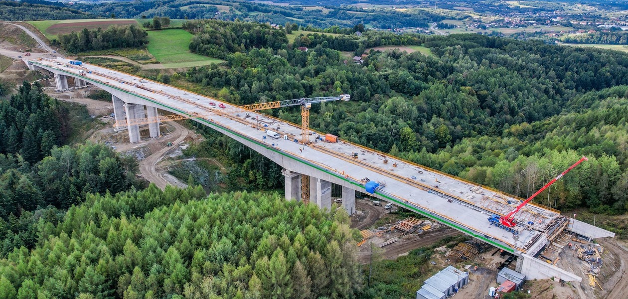 ES-24 na budowie drogi ekspresowej S19 Babica – Jawornik (wrzesień 2026) / fot. GDDKiA