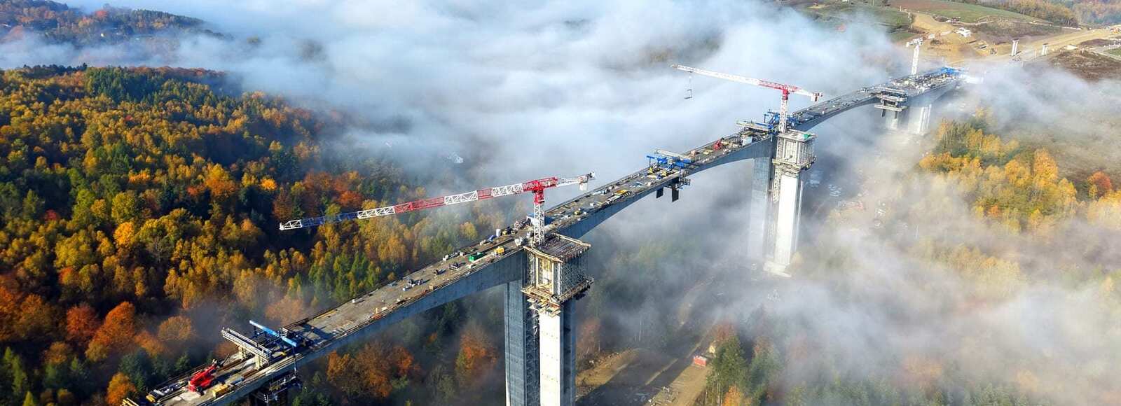 Na S19 rośnie najwyższa estakada w Polsce. Prace są już na półmetku [ZDJĘCIA] Budowa restakady ES-26 na S19 Babica – Jarownik, fot. GDDKiA Rzeszów