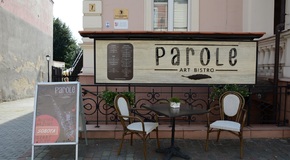 Parole Art Bistro