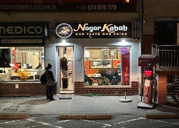 Nogor Kebab przy al. Piłsudskiego w Rzeszowie / fot. RzeszowskieSmaki