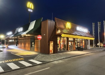 McDonald's przy ul. Armii Krajowej 1a (obok E. Leclerc Rzeszów)