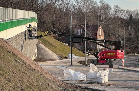 Ostatnie prace na budowie Wisłokostrady - fot. ViC / RESinet.pl