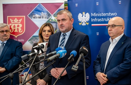 Podpisanie umowy na zaprojektowanie i budowę obwodnicy Jasła / fot. GDDKiA