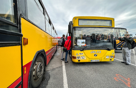 I Zlot Zabytkowych Autobusów w Rzeszowie - fot. ViC / RESinet.pl