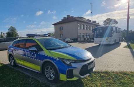 Wzmożone patrole policji i straży miejskiej przy rzeszowskich szkołach / fot. KMP w Rzeszowie
