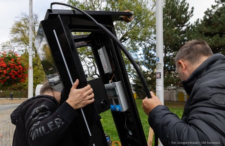 Pierwszy publiczny alkomat w Rzeszowie przy ul. Moniuszki, fot. Grzegorz Bukała / UM Rzeszowa