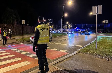 Wszystkich Świętych. Organizacja ruchu w rejonie rzeszowskich cmentarzy fot. Archiwum RESinet.pl