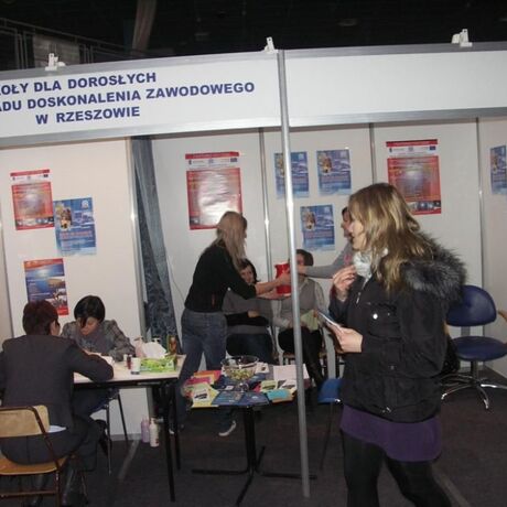 V Podkarpackie Targi Edukacyjne -Hala Podpromie-Rzeszów-9-10.02.2010 - fot 26