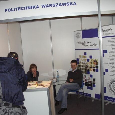 V Podkarpackie Targi Edukacyjne -Hala Podpromie-Rzeszów-9-10.02.2010 - fot 12