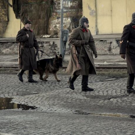 Rekonstrukcja "Na nieludzką ziemię" - Rampa kolejowa - Przemyśl - 28.02.2010 - fot 34