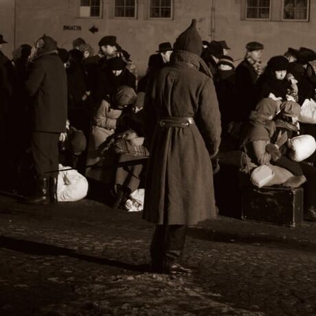 Rekonstrukcja "Na nieludzką ziemię" - Rampa kolejowa - Przemyśl - 28.02.2010 - fot 20