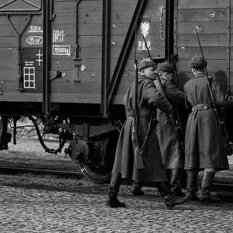 "Na nieludzką ziemię"-widowisko historyczno-teatralne-Przemyśl - fot 9
