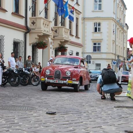 XI Podkarpacki Rajd Pojazdów Zabytkowych - Rzeszów - Rynek - fot 25