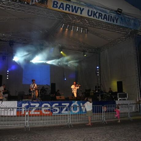 Barwy Ukrainy na  Rynku w Rzeszowie - fot 8