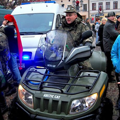 XX Finał WOŚP - Rzeszów - Rynek - 8.01.2012 - fot 7