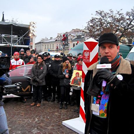 XX Finał WOŚP - Rzeszów - Rynek - 8.01.2012 - fot 6