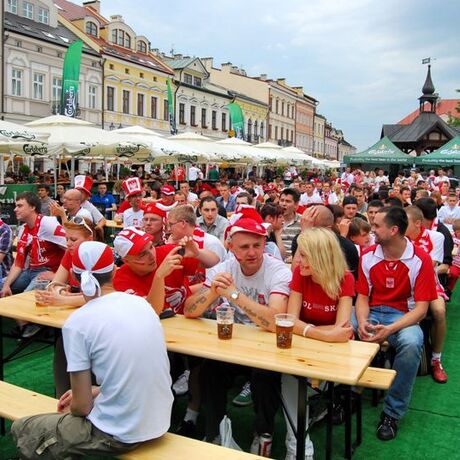 Strefa Kibica na rzeszowskim Rynku - fot 2