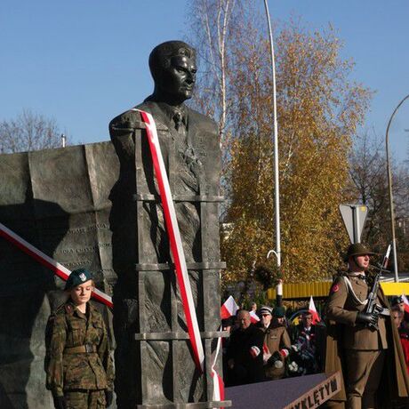  Odsłonięcie i poświecenie pomnika płk. Łukasza Cieplińskiego, - fot 39
