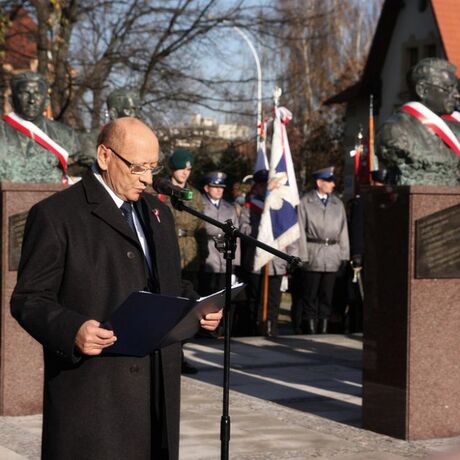  Odsłonięcie i poświecenie pomnika płk. Łukasza Cieplińskiego, - fot 38