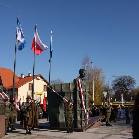 Odsłonięcie i poświecenie pomnika płk. Łukasza Cieplińskiego, - fot 44