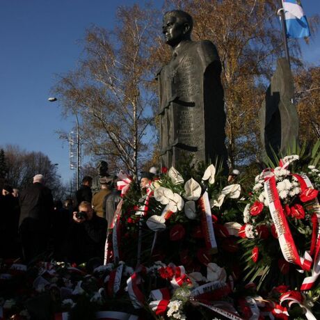  Odsłonięcie i poświecenie pomnika płk. Łukasza Cieplińskiego, - fot 3