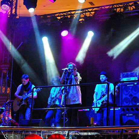 Ewa Farna podczas WOŚP 2014 w Rzeszowie - fot 16