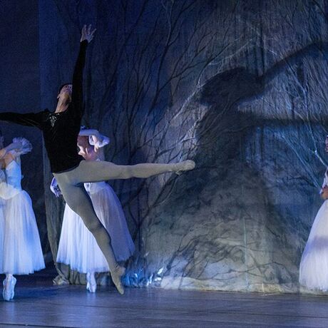 Balet "Giselle" w Filharmonii Podkarpackiej  - fot 24