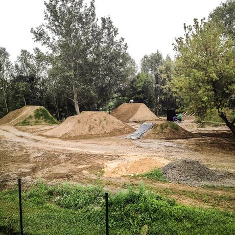 Inwestycje w Rzeszowie. Dirtpark - plac budowy - fot 1