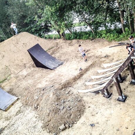 Inwestycje w Rzeszowie. Dirtpark - plac budowy - fot 10