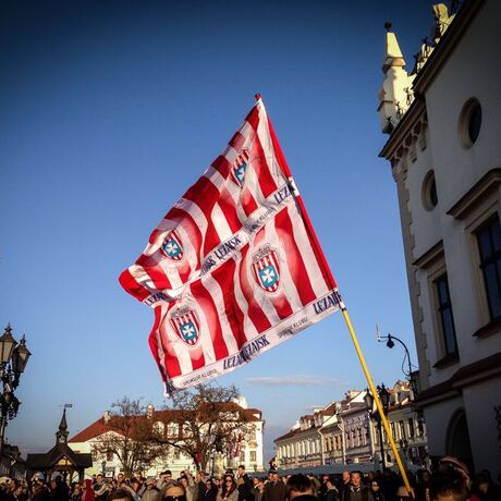 Asseco Resovia Mistrzem Polski. Feta na rynku - fot 17