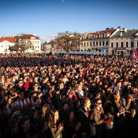 Asseco Resovia Mistrzem Polski. Feta na rynku - fot 29