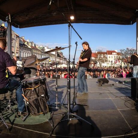 Brown na rzeszowskim Rynku - 29.04.2015 - fot 8