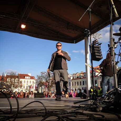 Brown na rzeszowskim Rynku - 29.04.2015 - fot 7