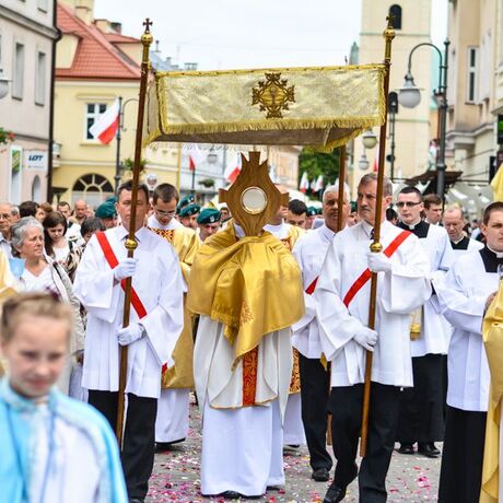 Boże Ciało. Procesja ulicami Rzeszowa - fot 12