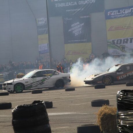Pokazy driftu na Festiwalu Motoryzacyjnym w Rzeszowie  - fot 22