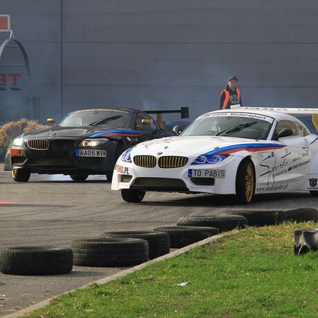 Pokazy driftu na Festiwalu Motoryzacyjnym w Rzeszowie  - fot 19