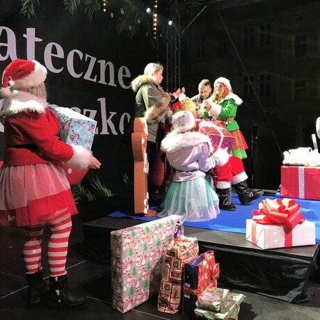 Rzeszów - Świąteczne miasteczko - fot 2