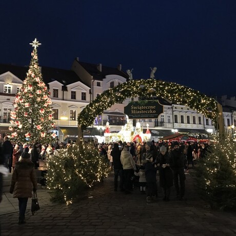 Rzeszów - Świąteczne miasteczko - fot 1