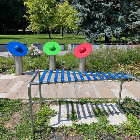 Integracyjny plac zabaw na os. Kmity w Rzeszowie - fot 5