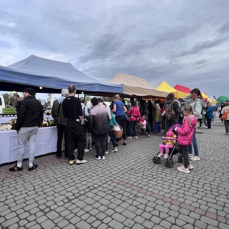 Podkarpacki Bazarek w Parku Papieskim - fot 2