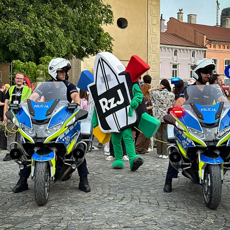 Rzeszów - 29. Rzeszowskie Juwenalia. Studencki korowód - fot 1