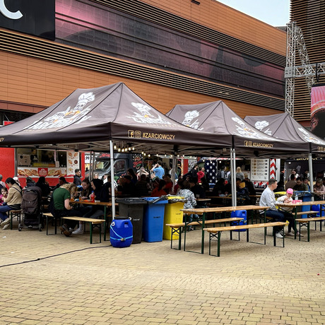 Rzeszów - Żarciowozy - zlot food trucków w Millenieum Hall - fot 5