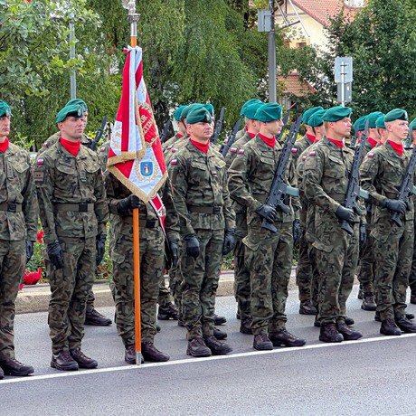Rzeszów - Defilada wojskowa w centrum Rzeszowa [ZDJĘCIA] - fot 45