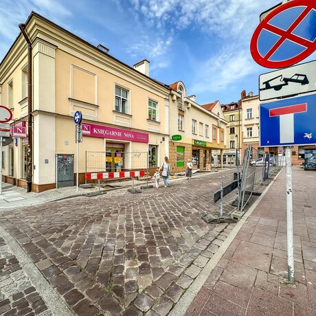 Rzeszów - Przebudowa chodnika przy ul. Matejki i Słowackiego - fot 1